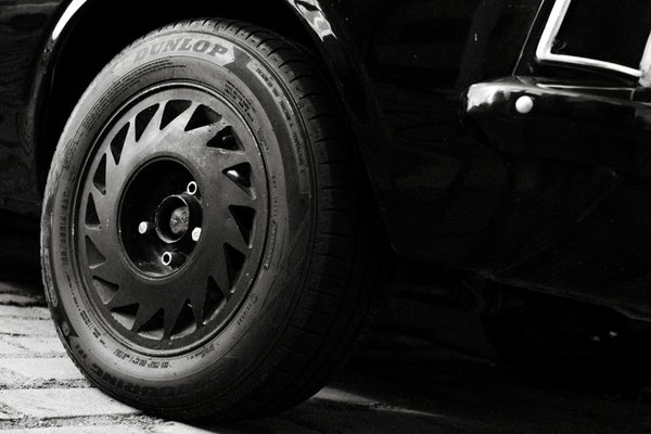 Comment un bon système de son peut-il transformer votre expérience de conduite et quels modèles sont les plus recommandés ?